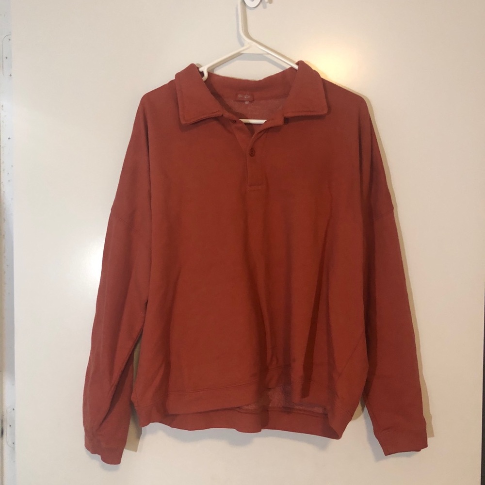 Burnt orange collared sweatshirt
